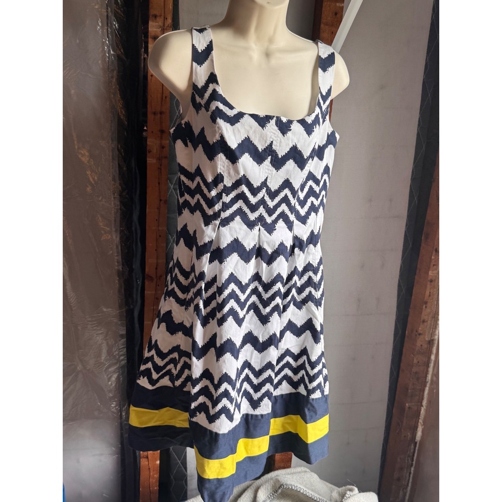 Jones Studio Navy White Chevron Ikat Print Sleeveless Fit and Flare Dress 8
